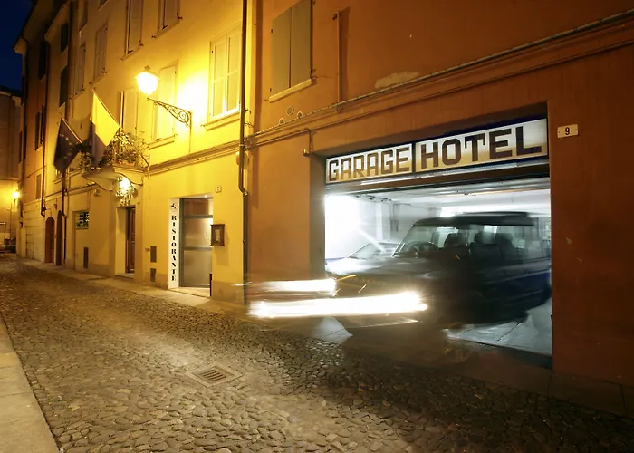 Hotel Cervetta 5 Modena photo